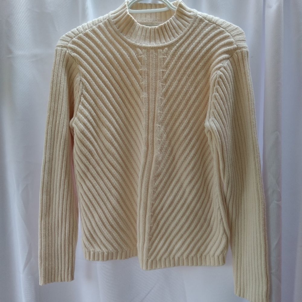 Liz Claiborne sweater 